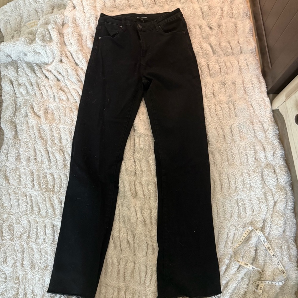 Risen Faded Black Women’s Straight-Leg Jeans